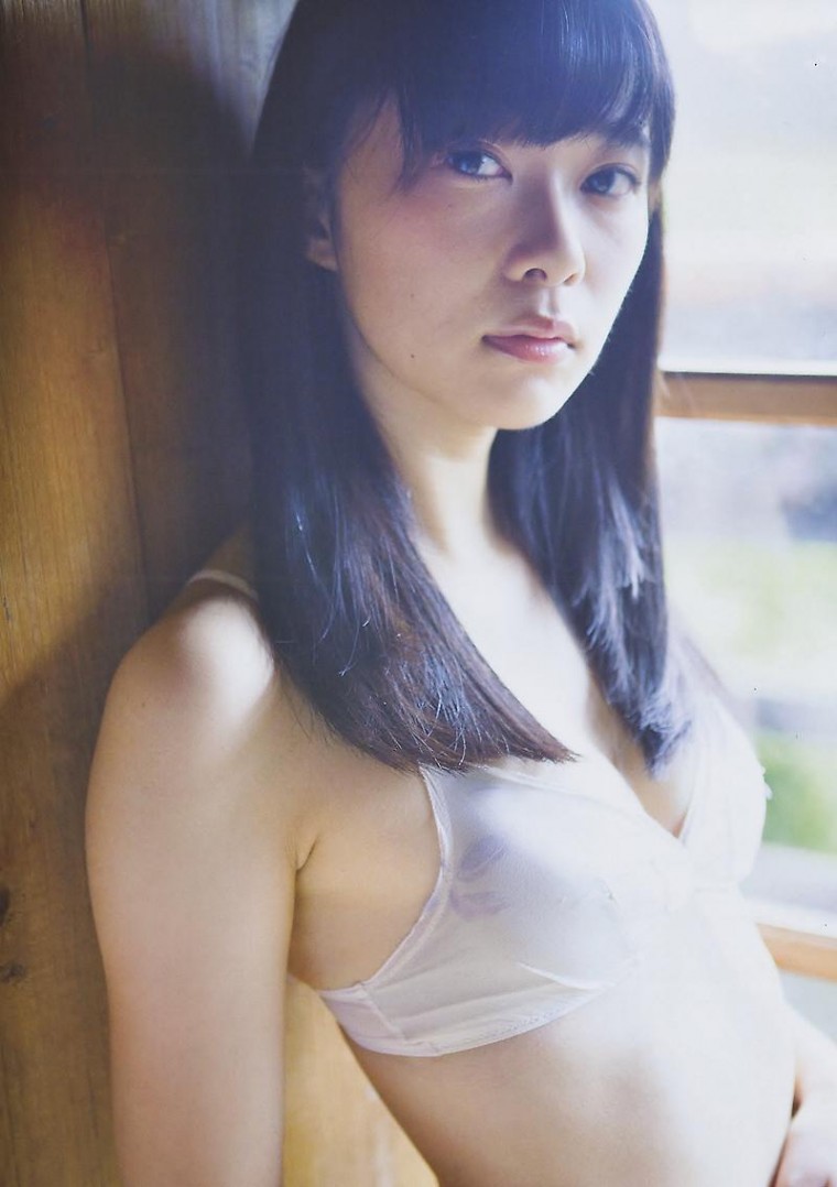 【グラビアエロ画像】HKT48指原莉乃の美脚がエッチなセクシー画像（50枚） 22
