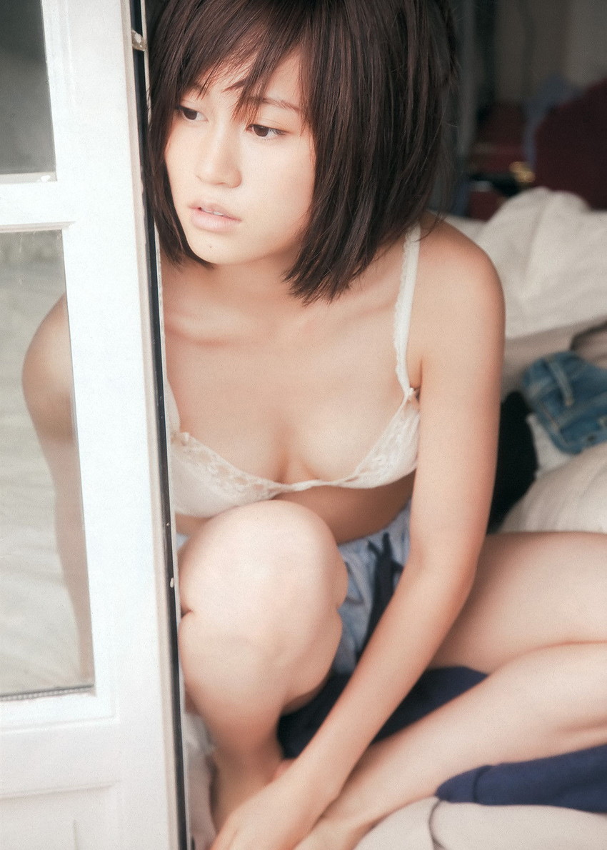【グラビアエロ画像】AKB卒業生、前田敦子のセクシー画像がエロ可愛いｗ（50枚） 49