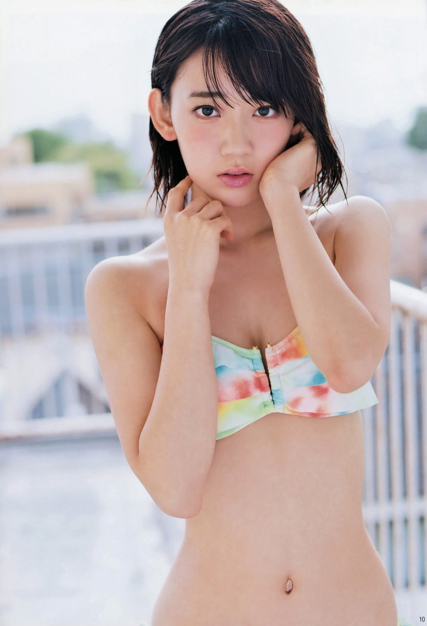 【グラビアエロ画像】HKT宮脇咲良のセクシー水着姿がエロ可愛いｗｗｗｗ（54枚） 32
