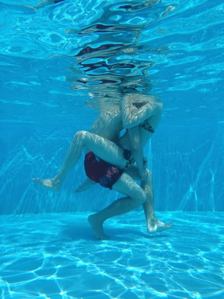 【露出エロ画像】＊みずのなかにいる＊水中の艶めかしい女体がメチャシコｗ（50枚） 39