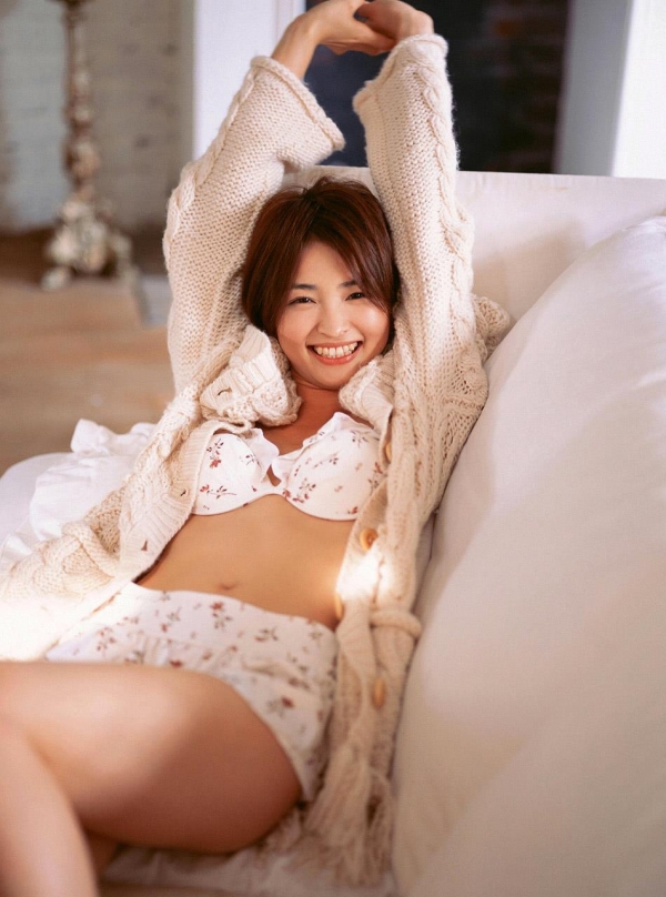 【知的美人エロ画像】女優岡本玲ちゃんのほんのりセクシーなグラビアが健康的で抜けるｗ 10